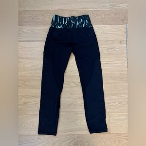 Navy Lululemon leggings